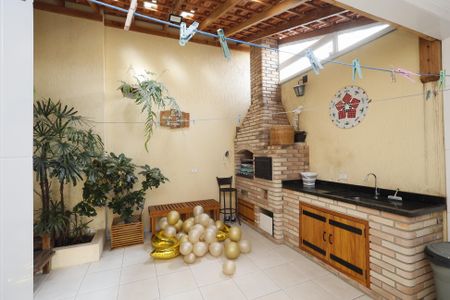 Casa para alugar com 170m², 3 quartos e 3 vagasQuintal / Churrasqueira / Área de Serviço
