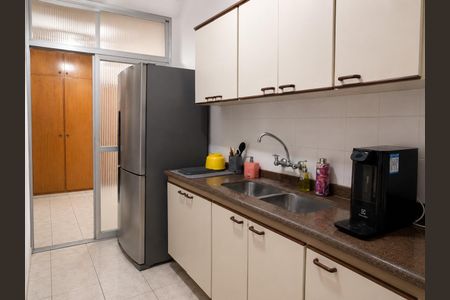 Cozinha de apartamento à venda com 3 quartos, 148m² em Vila Itapura, Campinas