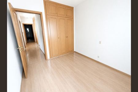 Apartamento à venda com 148m², 3 quartos e 1 vagaQuarto