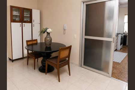 Cozinha de apartamento à venda com 3 quartos, 148m² em Vila Itapura, Campinas