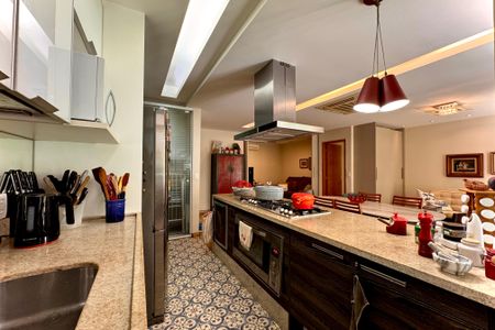 Apartamento à venda com 117m², 2 quartos e 2 vagas Apartamento à venda com 117m², 2 quartos e 2 vagasCozinha