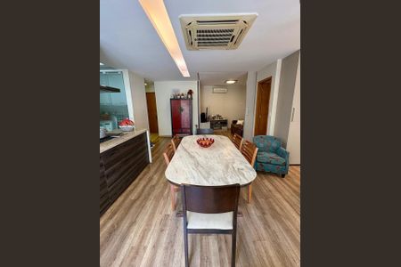 Apartamento à venda com 117m², 2 quartos e 2 vagasSala de Jantar