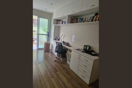 Apartamento à venda com 117m², 2 quartos e 2 vagasQuarto