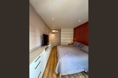 Apartamento à venda com 117m², 2 quartos e 2 vagasQuarto 