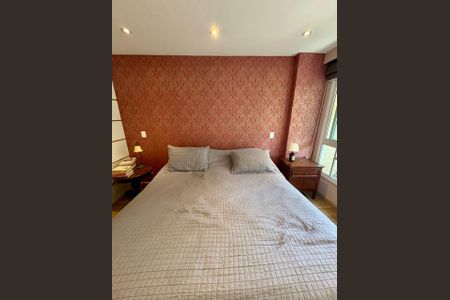 Apartamento à venda com 117m², 2 quartos e 2 vagasQuarto 