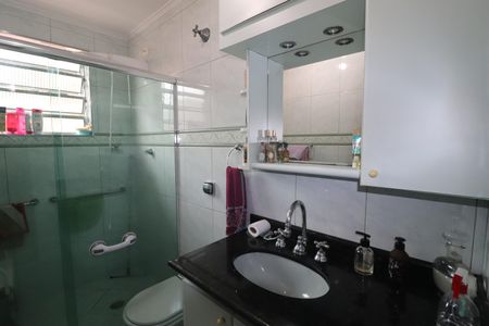Casa à venda com 107m², 2 quartos e 2 vagasBanheiro