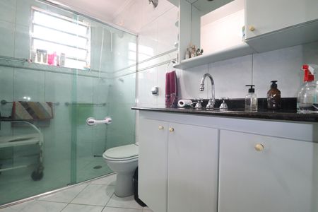 Casa à venda com 107m², 2 quartos e 2 vagasBanheiro