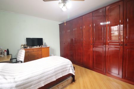 Casa à venda com 107m², 2 quartos e 2 vagasQuarto 2
