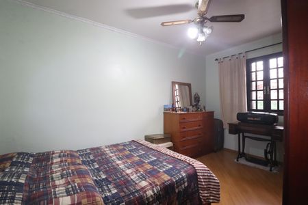 Quarto 1 de casa à venda com 2 quartos, 107m² em Vila Scarpelli, Santo André
