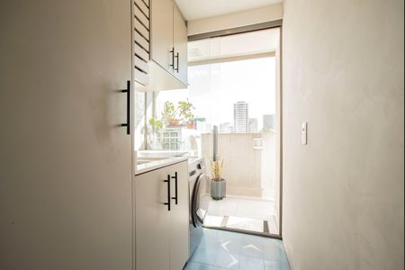 Apartamento à venda com 83m², 2 quartos e 1 vagaÁrea de Serviço