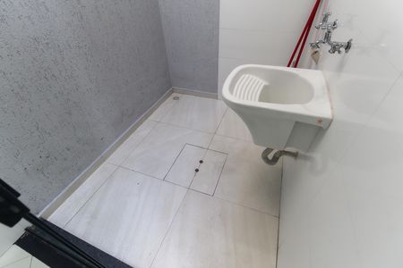 Casa à venda com 70m², 2 quartos e 2 vagas Casa à venda com 70m², 2 quartos e 2 vagasÁrea de Serviço