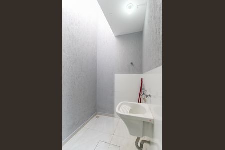 Casa à venda com 70m², 2 quartos e 2 vagas Casa à venda com 70m², 2 quartos e 2 vagasÁrea de Serviço