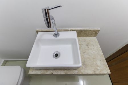 Casa à venda com 70m², 2 quartos e 2 vagas Casa à venda com 70m², 2 quartos e 2 vagasLavabo