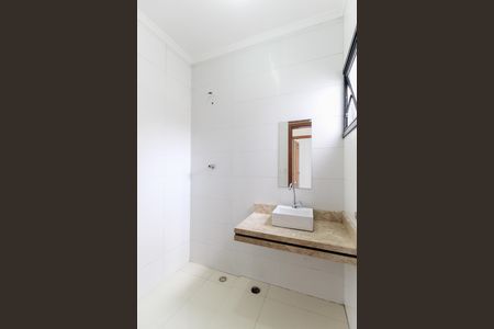 Casa à venda com 70m², 2 quartos e 2 vagas Casa à venda com 70m², 2 quartos e 2 vagasBanheiro