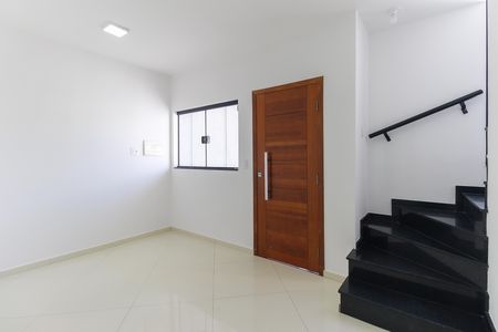 Sala de casa à venda com 2 quartos, 70m² em Parque Guarani, São Paulo