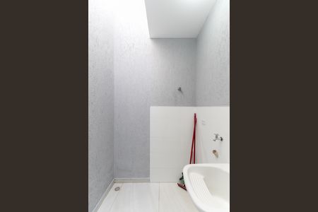 Casa à venda com 70m², 2 quartos e 2 vagas Casa à venda com 70m², 2 quartos e 2 vagasÁrea de Serviço