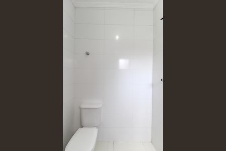 Casa à venda com 70m², 2 quartos e 2 vagas Casa à venda com 70m², 2 quartos e 2 vagasBanheiro