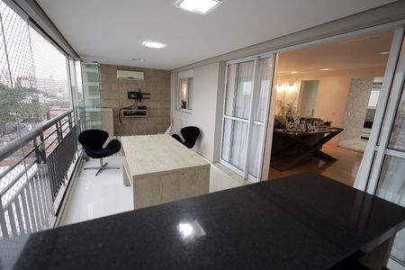 Apartamento à venda com 165m², 3 quartos e 2 vagas