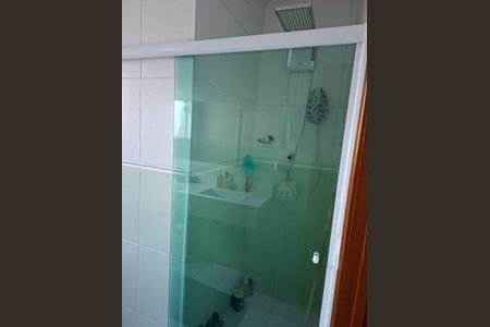 Casa à venda com 195m², 3 quartos e 3 vagasBanheiro 