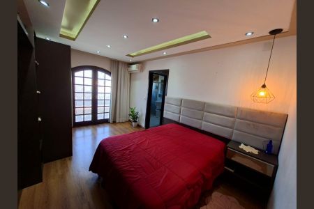 Casa à venda com 195m², 3 quartos e 3 vagasQuarto