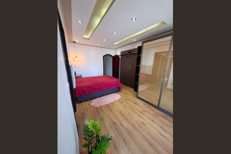 Casa à venda com 195m², 3 quartos e 3 vagasQuarto