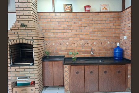 Casa à venda com 195m², 3 quartos e 3 vagasÁrea externa