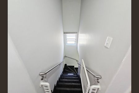 Casa à venda com 174m², 4 quartos e 2 vagas Casa à venda com 174m², 4 quartos e 2 vagasÁrea Comum
