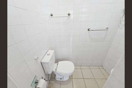 Casa à venda com 174m², 4 quartos e 2 vagas Casa à venda com 174m², 4 quartos e 2 vagasLavabo