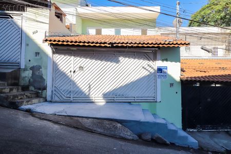 Fachada de casa à venda com 2 quartos, 80m² em Vila Santa Cruz (zona Leste), São Paulo