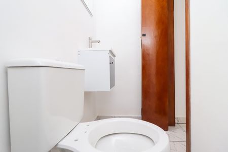 Casa à venda com 80m², 2 quartos e 2 vagas Casa à venda com 80m², 2 quartos e 2 vagasLavabo