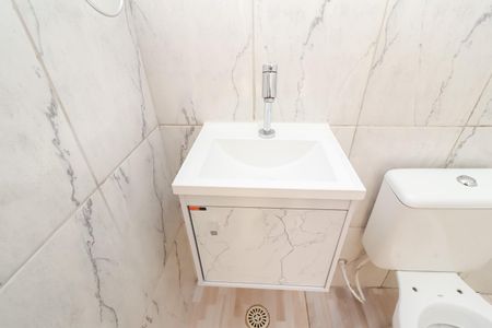 Casa à venda com 80m², 2 quartos e 2 vagas Casa à venda com 80m², 2 quartos e 2 vagasBanheiro da Suíte 1