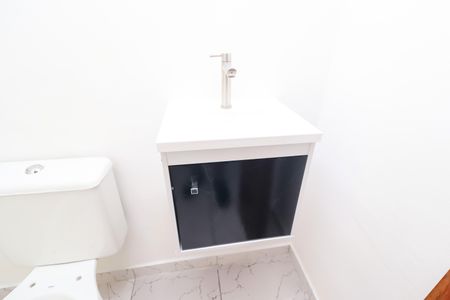 Casa à venda com 80m², 2 quartos e 2 vagas Casa à venda com 80m², 2 quartos e 2 vagasLavabo