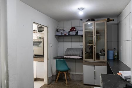 Casa à venda com 232m², 3 quartos e 5 vagasCasa 2 Escritório