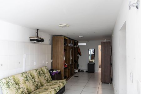 Casa à venda com 232m², 3 quartos e 5 vagasCasa 2 Sala