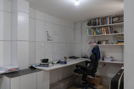 Casa à venda com 232m², 3 quartos e 5 vagasCasa 2 Escritório