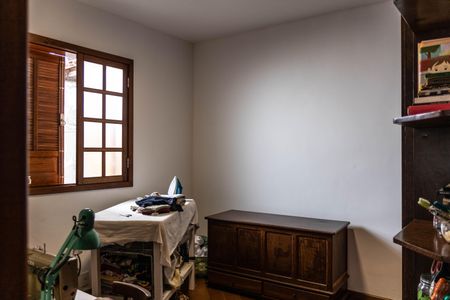 Casa à venda com 232m², 3 quartos e 5 vagasQuarto 2