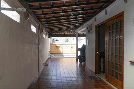 Casa à venda com 232m², 3 quartos e 5 vagasGaragem