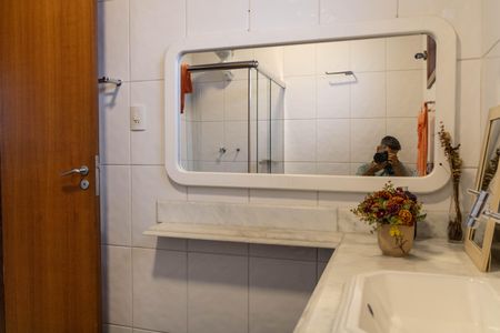 Casa à venda com 232m², 3 quartos e 5 vagasBanheiro Social