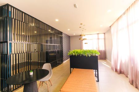 Apartamento à venda com 30m², 1 quarto e sem vaga Apartamento à venda com 30m², 1 quarto e sem vagaHall