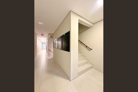 Apartamento para alugar com 75m², 2 quartos e 1 vagaHall social