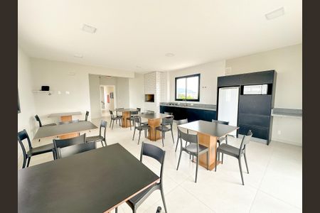 Apartamento para alugar com 75m², 2 quartos e 1 vagaÁrea comum - Salão de festas