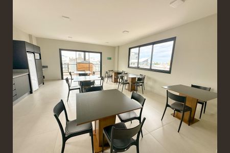 Apartamento para alugar com 75m², 2 quartos e 1 vagaÁrea comum - Salão de festas