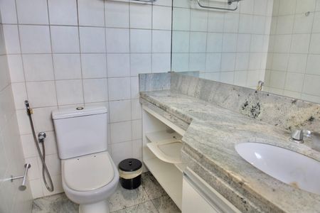 Suíte - Banheiro de kitnet/studio à venda com 1 quarto, 40m² em Barro Preto, Belo Horizonte