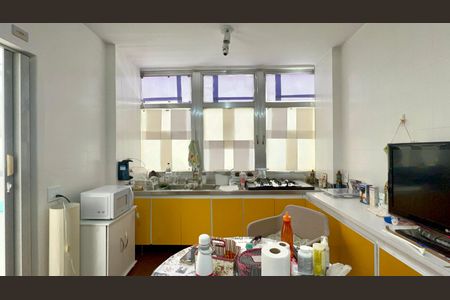 Apartamento à venda com 133m², 3 quartos e 1 vaga Apartamento à venda com 133m², 3 quartos e 1 vagaCozinha