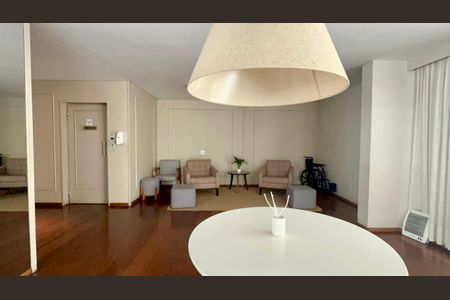 Apartamento à venda com 133m², 3 quartos e 1 vaga Apartamento à venda com 133m², 3 quartos e 1 vagaHall de entrada