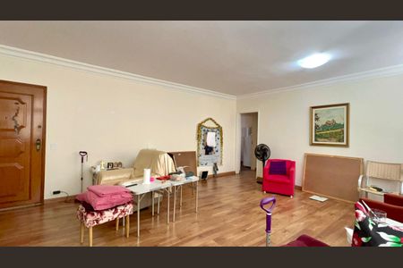 Sala de apartamento à venda com 3 quartos, 133m² em Paraíso, São Paulo