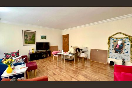 Apartamento à venda com 133m², 3 quartos e 1 vaga Apartamento à venda com 133m², 3 quartos e 1 vagaSala