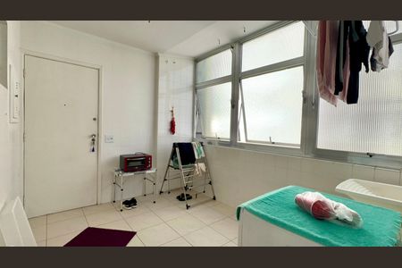 Apartamento à venda com 133m², 3 quartos e 1 vaga Apartamento à venda com 133m², 3 quartos e 1 vagaÁrea de Serviço