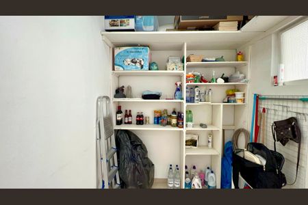 Apartamento à venda com 133m², 3 quartos e 1 vaga Apartamento à venda com 133m², 3 quartos e 1 vagaQuarto de Serviço