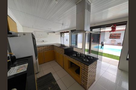 Casa para alugar com 200m², 2 quartos e 2 vagas Casa para alugar com 200m², 2 quartos e 2 vagasChurrasqueira